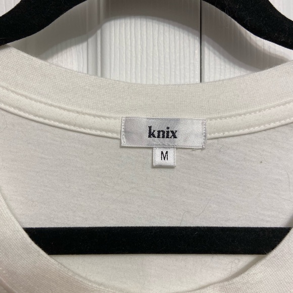 Knix t-shirt - Picture 2 of 2